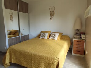 3 camere, ferro/asse da stiro, Wi-Fi gratuito, lenzuola