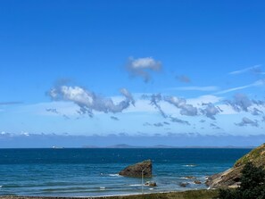 Una playa cerca