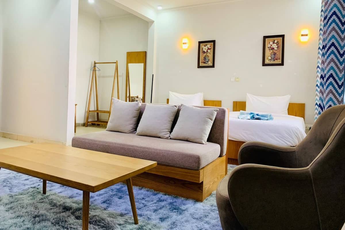 Family Room | 1 bedroom, free WiFi, bed sheets