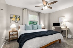 3 habitaciones, tabla de planchar con plancha, cuna de viaje y wifi