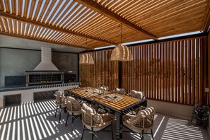 Outdoor dining - Fratelli Villa, with Heated Pool & Spa Whirlpool  (Zakynthos)