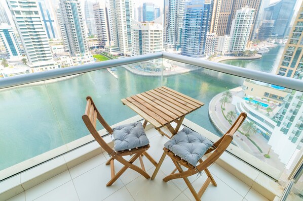 Standard Apartment, 2 Bedrooms, Lake View | Balcony view