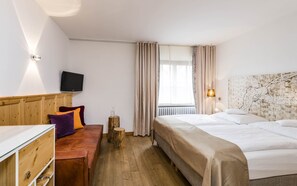 1 bedroom, premium bedding, in-room safe, blackout curtains - Romantik Hotel Zur Schwane (Volkach)