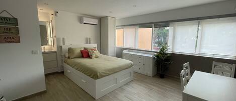 1 soverom, strykejern/-brett, wi-fi (inkludert) og sengetøy