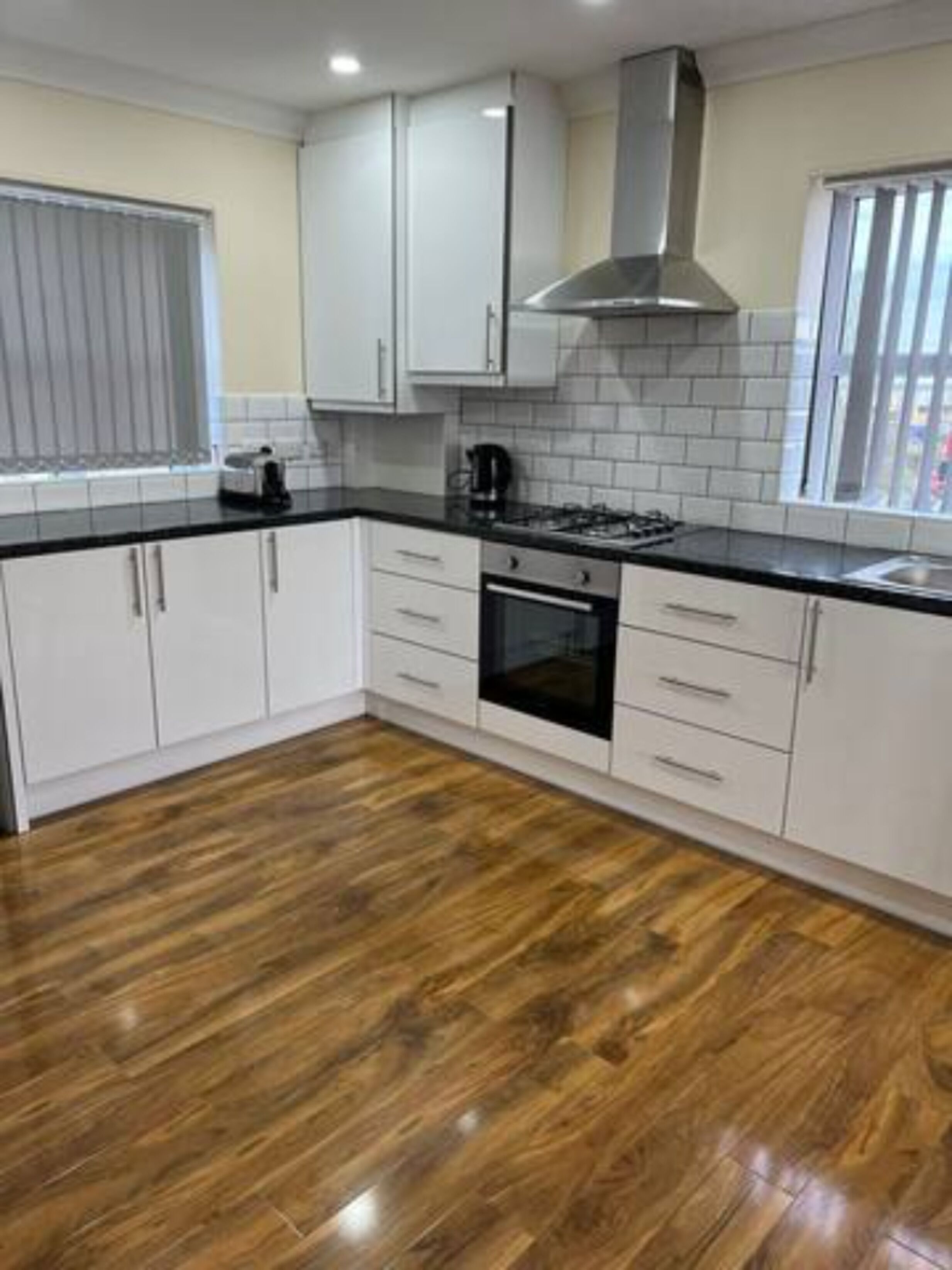 RCR 3 | Private kitchenette | Cookware/dishes/utensils