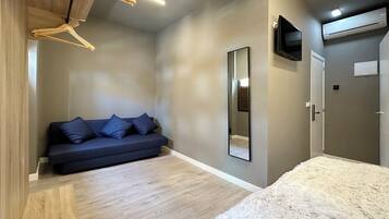 Family Room | Free WiFi