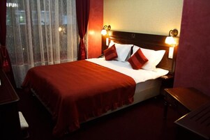 Sábanas italianas Frette, ropa de cama de alta calidad y minibar 
