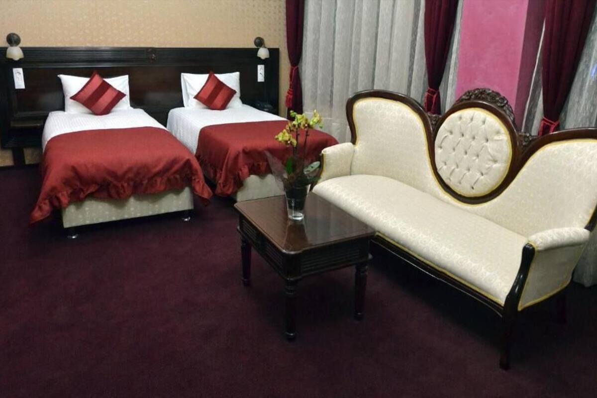 Habitación superior | Sábanas italianas Frette, ropa de cama de alta calidad y minibar