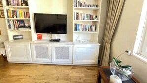 Eenvoudig appartement, 1 tweepersoonsbed met slaapbank | Interieur