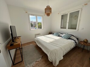 3 chambres, fer et planche à repasser, Wi-Fi