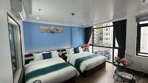 Chambre familiale double | Literie de qualité, minibar, bureau