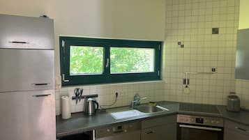 Frigorífic, forn, placa de cuina i rentaplats