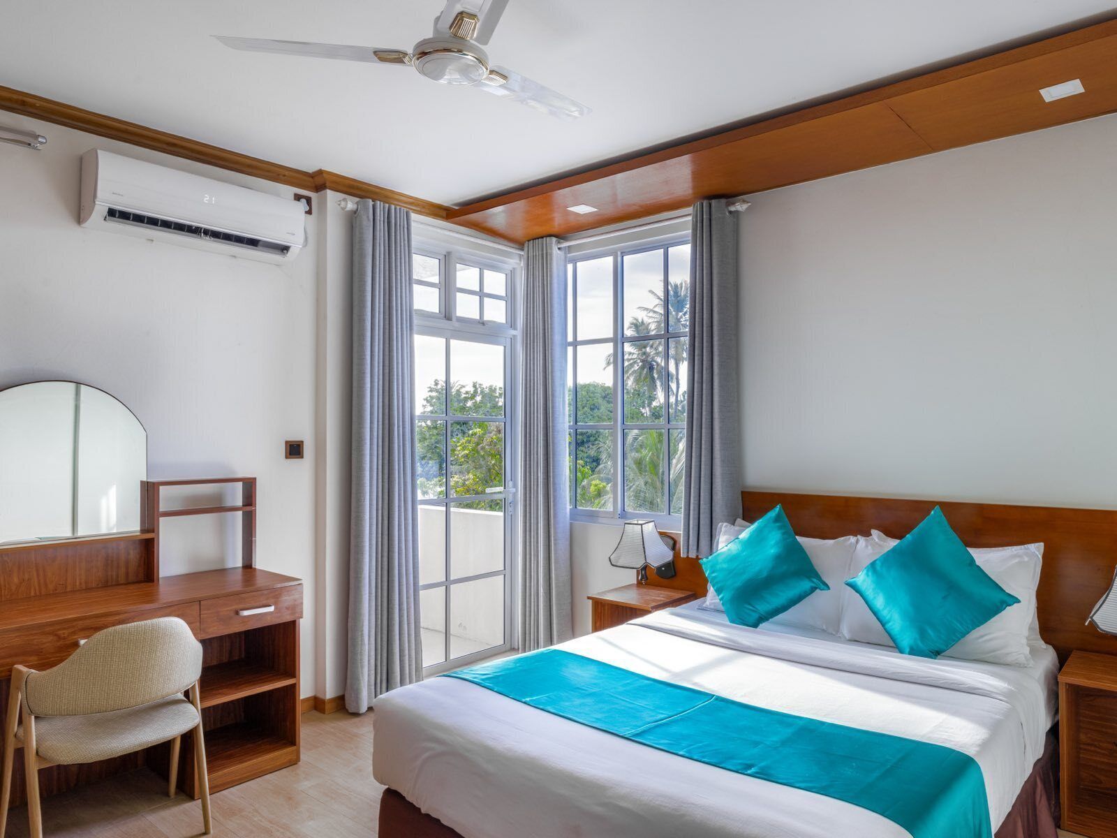 Habitación doble superior | Wifi gratis y ropa de cama