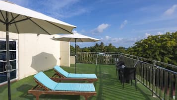 Deluxe Double Room | Terrace/patio