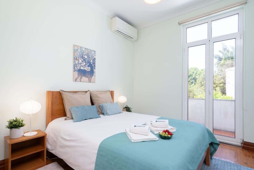 Riverside Miragaia 2br W/ Balcony By Hostwise - Porto