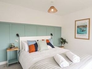 4 habitaciones, decoración personalizada y muebles diferentes