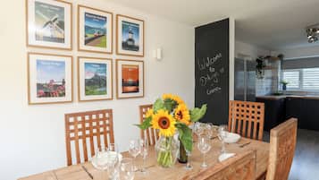 Cottage | Interior