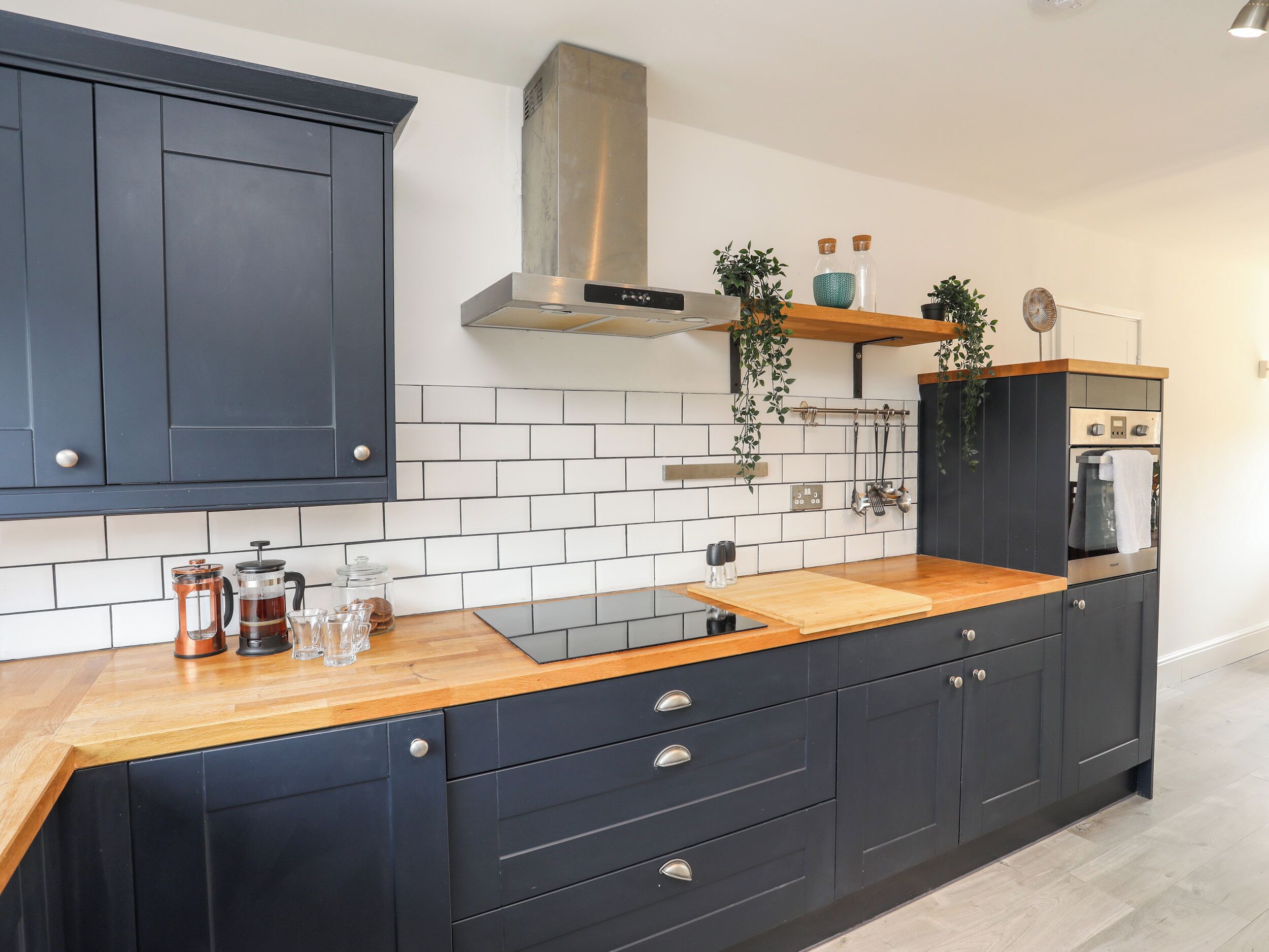 Fridge, dishwasher, electric kettle, toaster