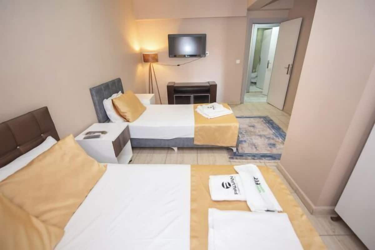 1 Schlafzimmer, Schreibtisch, Bügeleisen/Bügelbrett, kostenloses WLAN