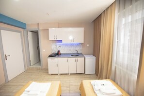 Appartement Supérieur | Cuisine privée | Mini réfrigérateur, plaque de cuisson, plancha