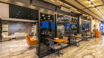 Deluxe Double or Twin Room | View from room