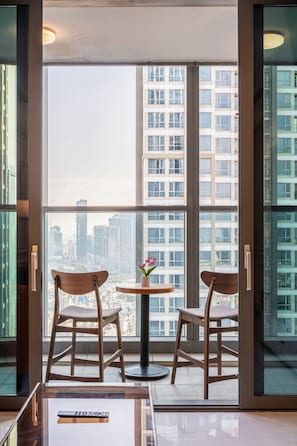 Deluxe-Apartment, 2 Schlafzimmer, Balkon, Stadtblick | Balkon