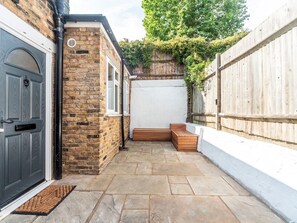 Terrace/patio - Elegant & Modern 2 Bed Flat Near Greenwich Park - Pass the Keys (London)