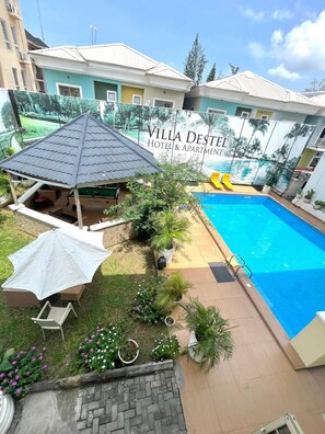 Swim-up bar - Villa Destel  (Lekki)