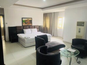 Executive Room, Non Smoking, City View | Memory foam beds, individually furnished, desk, laptop workspace - Villa Destel  (Lekki)