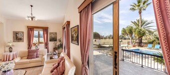 Villa Michaela - Three Bedroom Villa, Sleeps 6