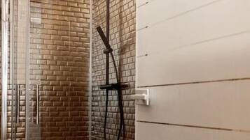 Regadera, regadera tipo lluvia, amenidades de baño gratuitas