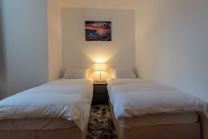 City appartement | 2 slaapkamers, individueel gedecoreerd, individueel gemeubileerd