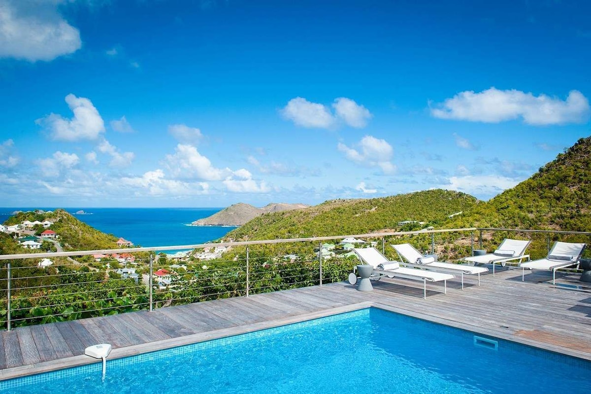 Infinity Pool