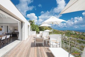 Outdoor dining - SOLYMAR by WIMCO St. Barth Properties (Camaruche)