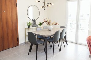 In-room dining - Brand New Modern apt in Central Athens (Athens)