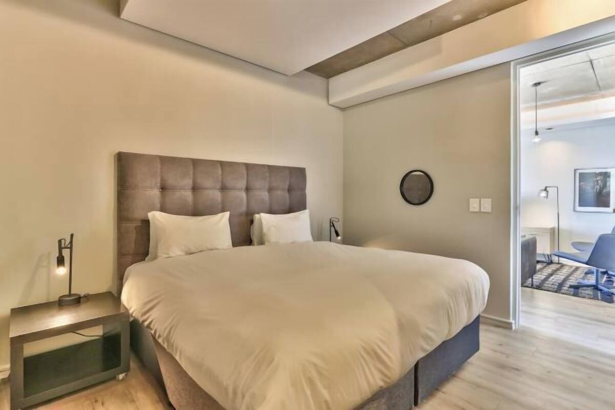 1 habitación y caja de seguridad en la habitación