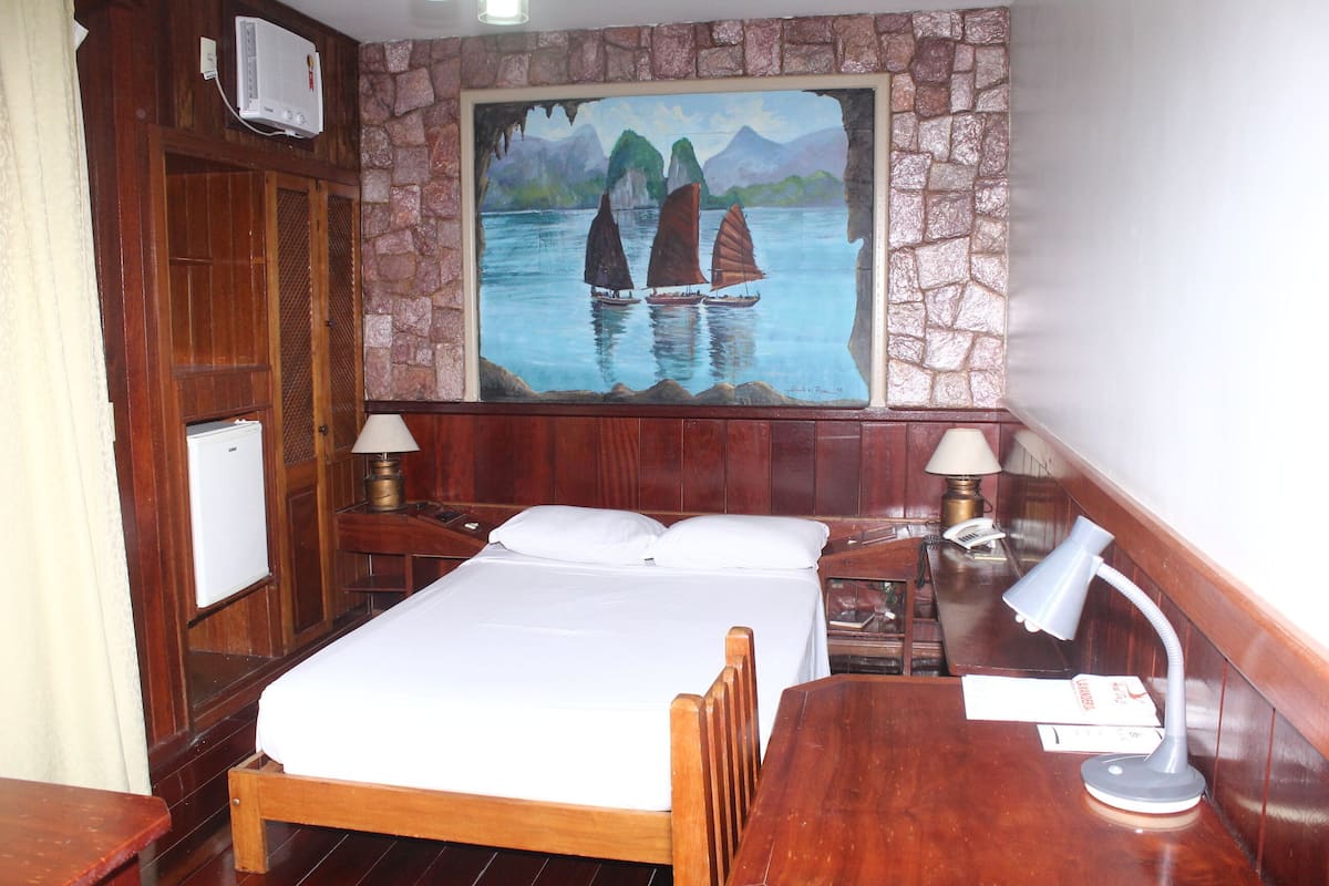 Superior Room | In-room safe, iron/ironing board, free WiFi, bed sheets