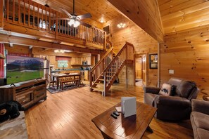 Smart-TV, Kamin, Tischfußball, Stereoanlage