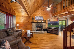 Smart-TV, Kamin, Tischfußball, Stereoanlage