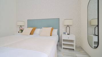 2 slaapkamers, een strijkplank/strijkijzer, internet, beddengoed