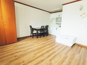 Grand Condo | Individually decorated, individually furnished, free WiFi - Seorak BloomingHill (Sokcho)