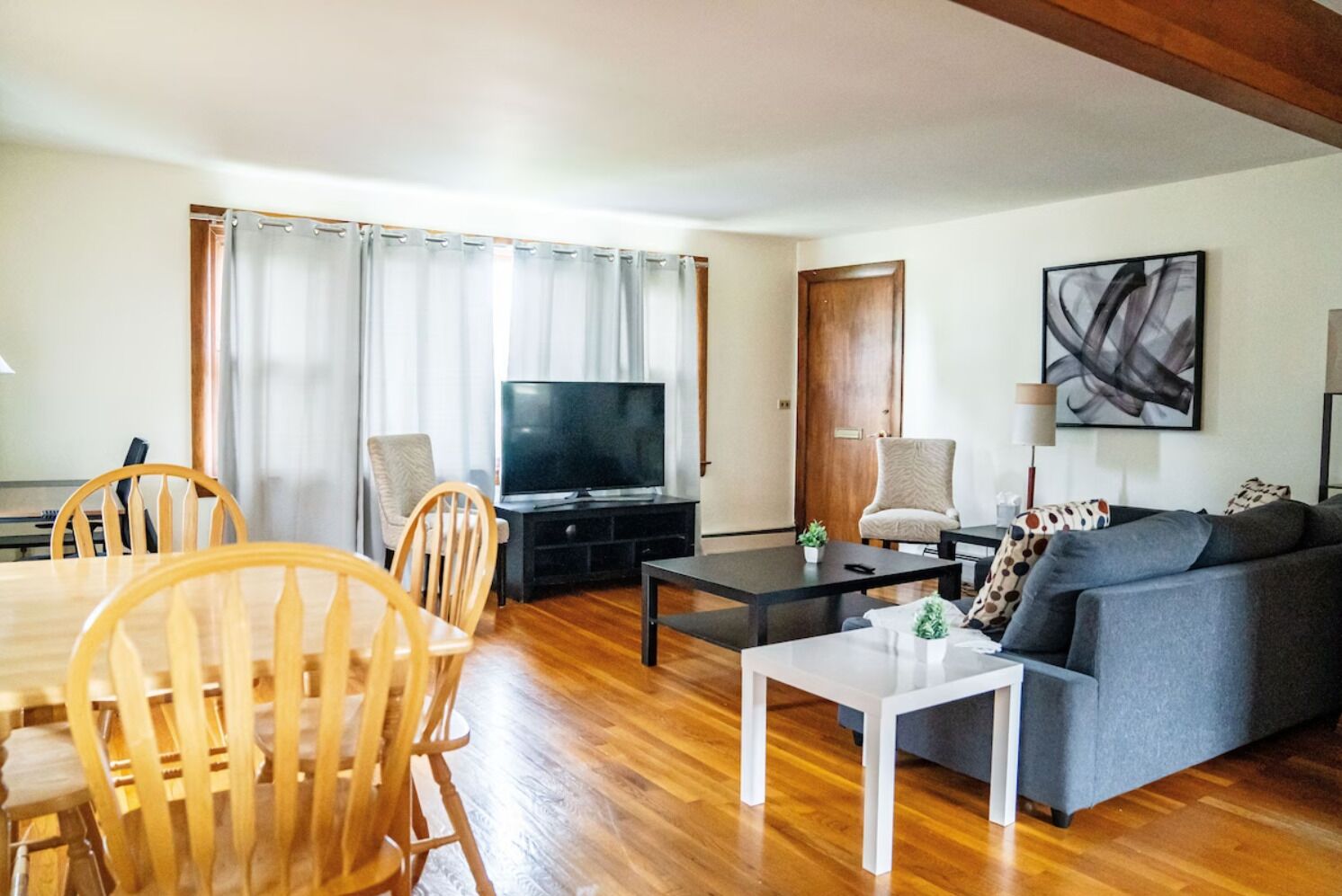 Entire House, Sleep 12, Garage, Fully Fenced Backyard - ナシュア, NH