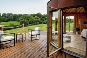 Terrace/patio - Magnificent Ecolodge in the heart of the Hautes-Pyrénées. (Senac)