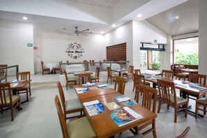 Unclassified image, 3 of 16, button - Viva Azteca by Wyndham, A Trademark All Inclusive Resort (PLAYA DEL CARMEN)