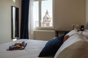 Kahden hengen comfort-huone (yksi tai kaksi sänkyä) | Näkymä parvekkeelta