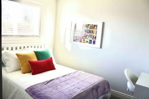 4 bedrooms, desk, iron/ironing board, WiFi