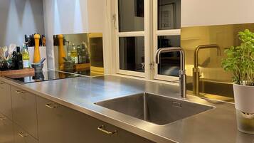 Mikrobølgeovn, ovn, opvaskemaskine