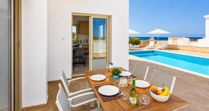 Villa Diana Seaside - Four Bedroom Villa, Sleeps 8