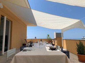 Outdoor dining - [La terrazza di Chiavari] (Chiavari)