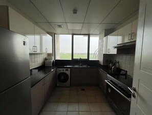 Private kitchen -  2BR /Breath-taking/Polo Residence  Meydan / Blueoceanholidayhomes (Meydan City)